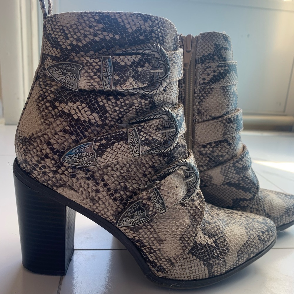 Just Fab snakeskin boots